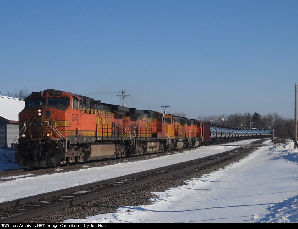 BNSF 5643 West